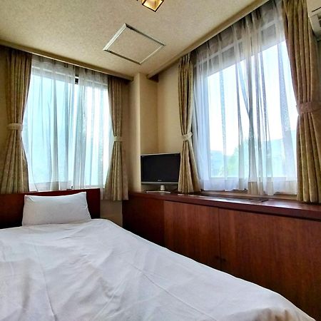 Tabist Business Hotel Takizawa Takasaki Station Nishiguchi Kültér fotó